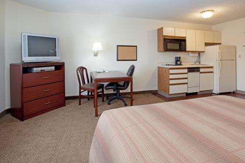 Mainstay Suites Denver Tech Center Centennial Room photo